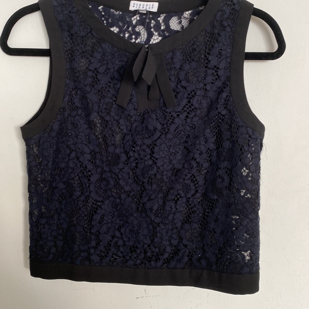 Elegant Claudie Pierlot midnight blue lace blouse.Size Eu 36
